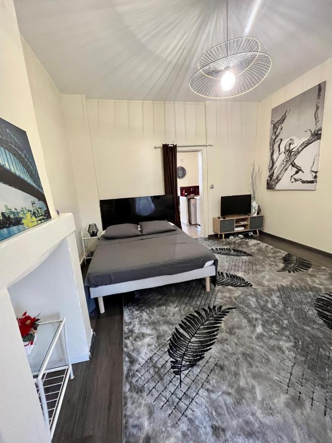 Superbe Appartement, Proche Gare, Jardin/Terrasse - Dabnb ลิมอจส์ ภายนอก รูปภาพ